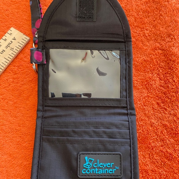 Clever Container Small wristlet with zipper pouch in back - Picture 3 of 3